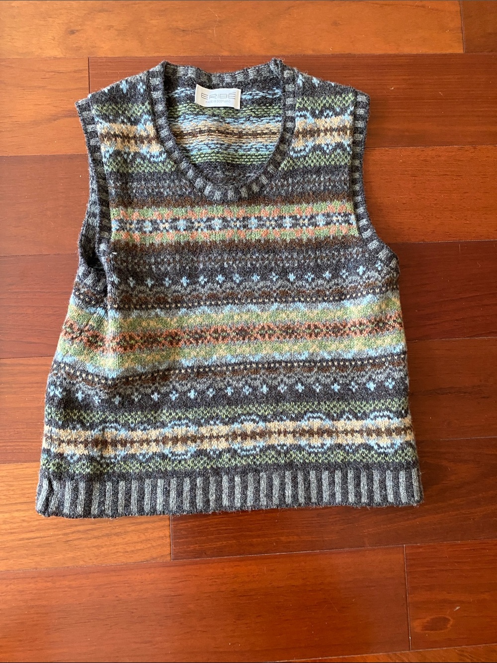 Pyne and smith pattern sweater vest